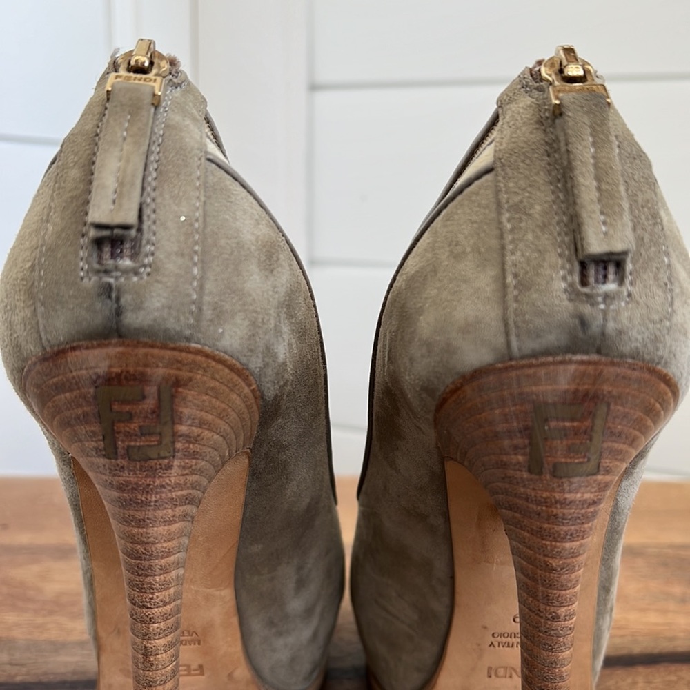 Fendi heels - Picture 3 of 17